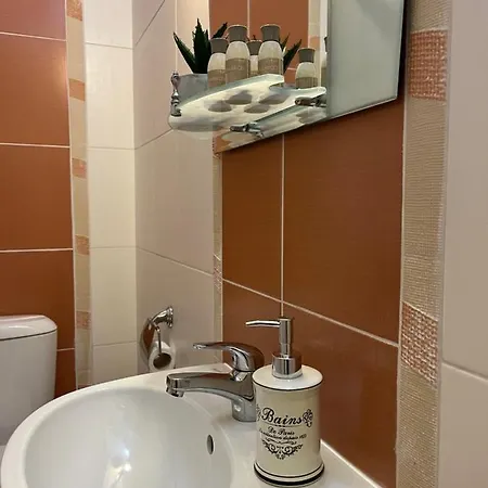 Summer Host Onegin Apartment